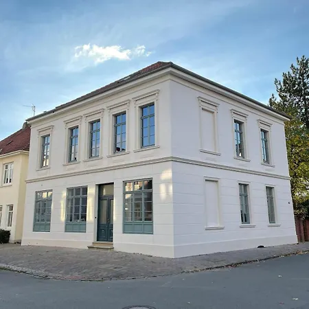 Ziegelhofviertel Apartment *